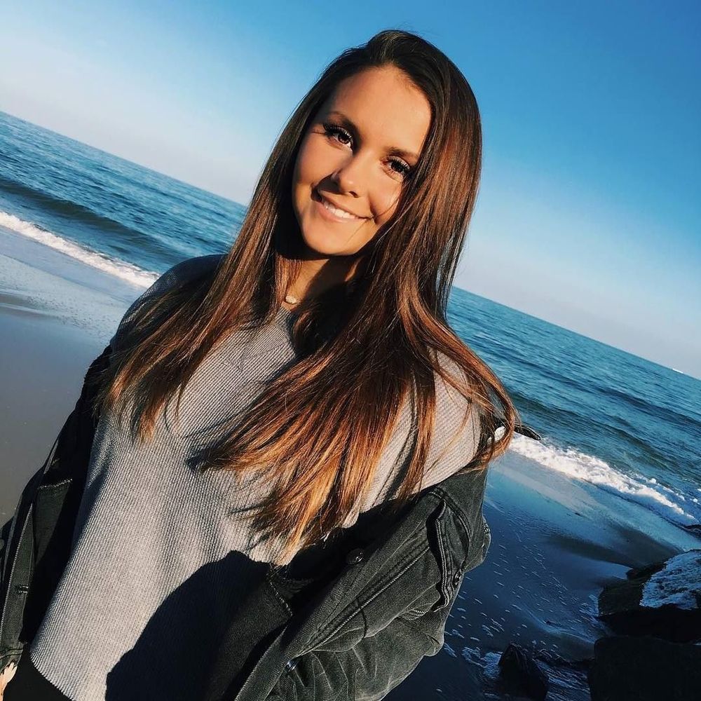 Meet your Posher, Stephanie